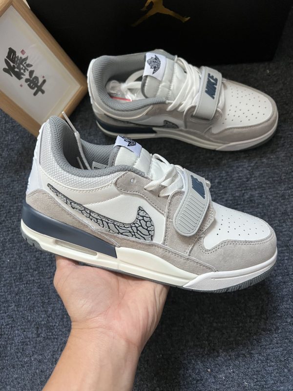 aj312，灰白蓝，36-44，dm83-潮鞋仓库