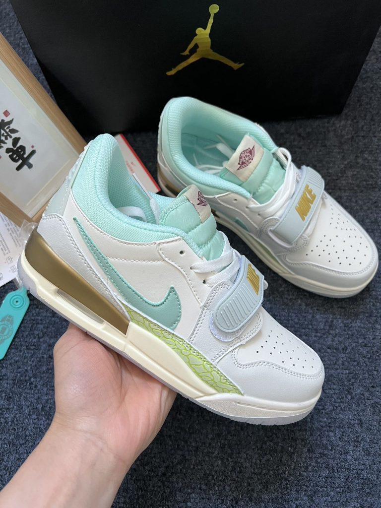aj312，薄荷绿，36-44，dm80-潮鞋仓库