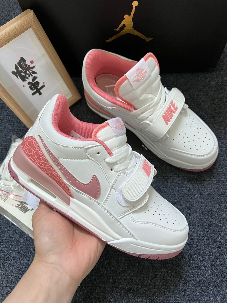 aj312，白粉，36-44，dm80-潮鞋仓库