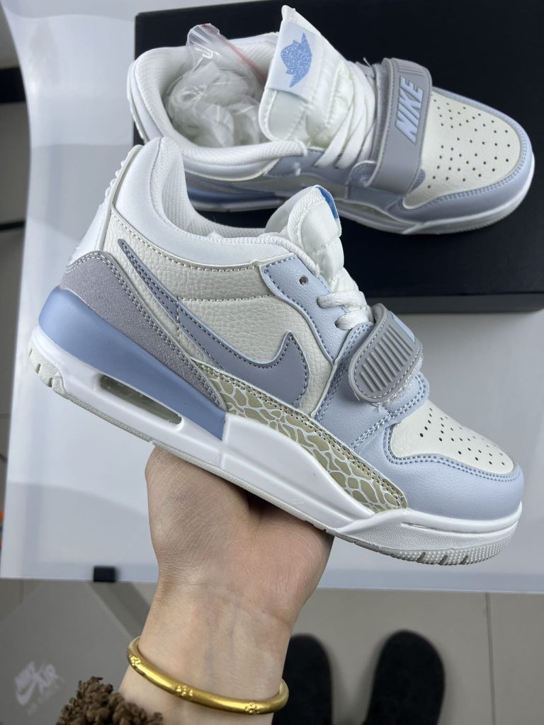 aj312，白冰蓝，36-44，dm80-潮鞋仓库