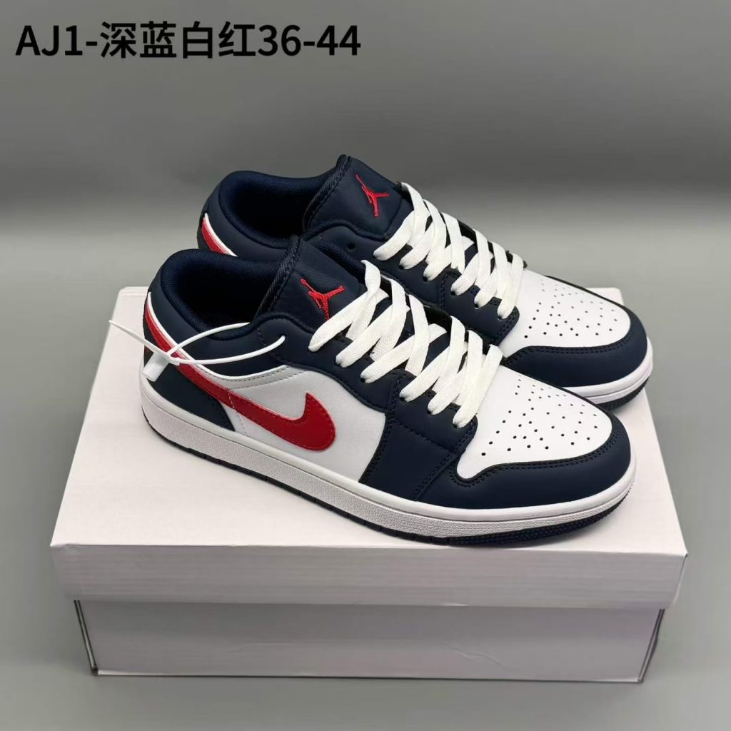 aj1，深蓝白红，36-44，xr68-潮鞋仓库
