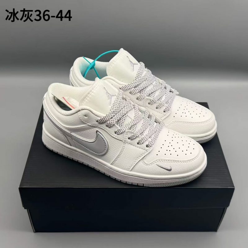 aj1，冰灰，36-44，xr70-潮鞋仓库