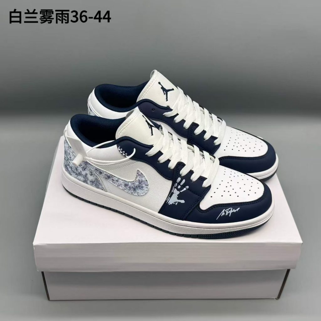 aj1，白蓝雾雨，36-44，xr68-潮鞋仓库