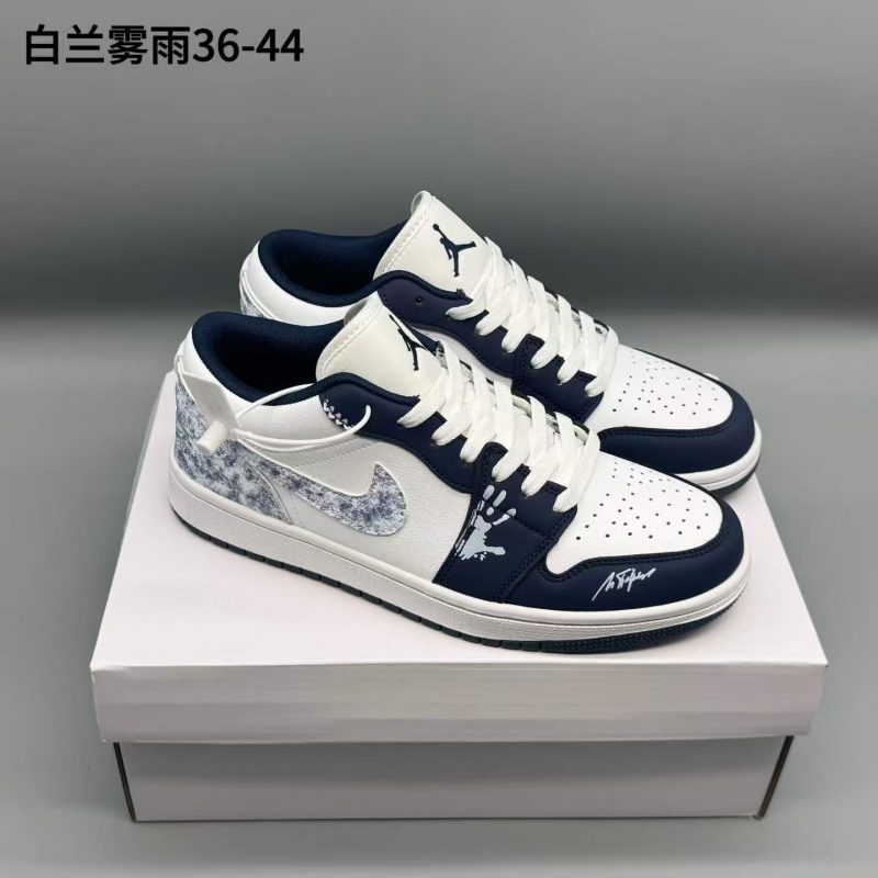 aj1，白蓝雾雨，36-44，xr68-潮鞋仓库