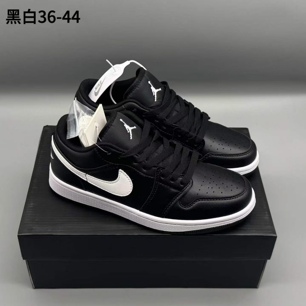aj1，黑白，36-44，xr68-潮鞋仓库