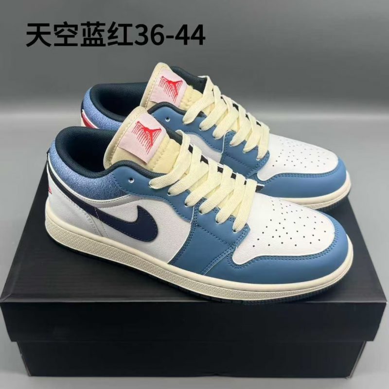 aj1，天空蓝红，36-44，xr67-潮鞋仓库